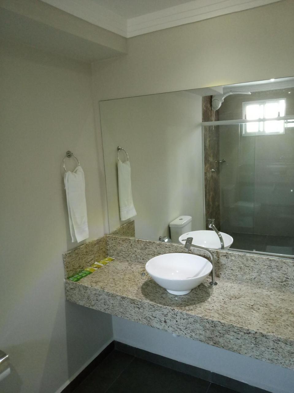 Hotel Iguassu Inn Foz do Iguacu Ngoại thất bức ảnh